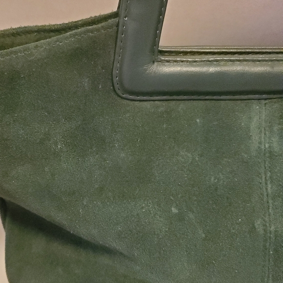 GREEN LEATHER bag By LORD and TAYLOR - Picture 4 of 9